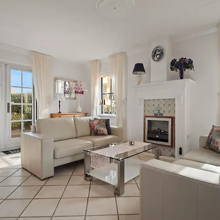 Scenic Waterside Retreat Callantsoog