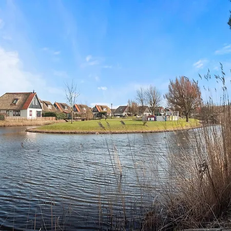 Scenic Waterside Retreat Holiday home Callantsoog