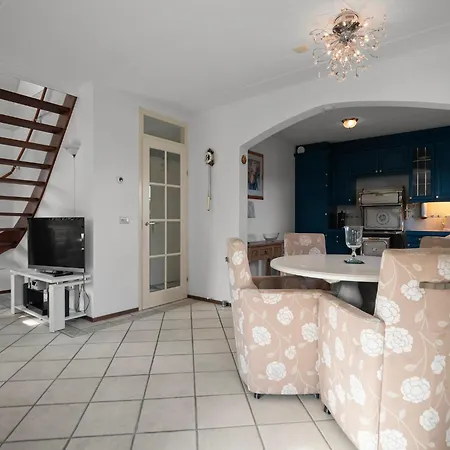 Holiday home Scenic Waterside Retreat Callantsoog