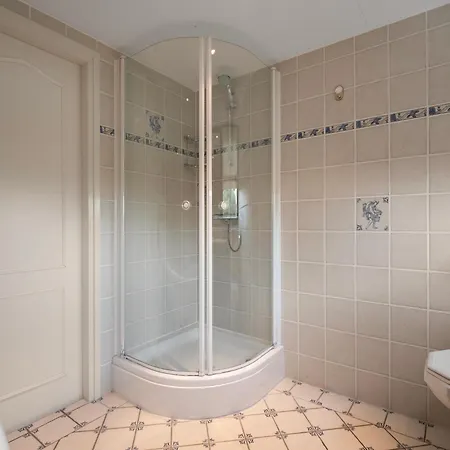 Scenic Waterside Retreat Callantsoog