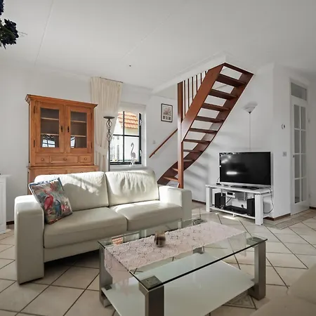 Scenic Waterside Retreat * Callantsoog
