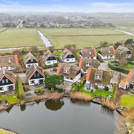 Scenic Waterside Retreat * Callantsoog